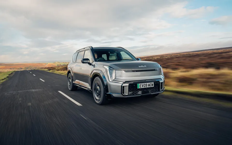 Kia EV9 Named UK Car of the Year 2024: A Game-Changer in the Electric SUV Segment